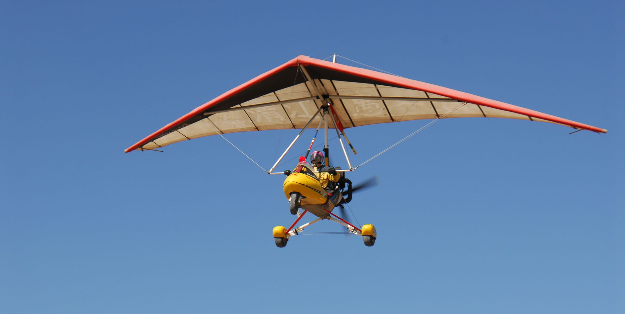 Safety concerns were reported to Apple before pilot killed during Vision Pro filming | Stock photo of a microlight aircraft similar to the one involved
